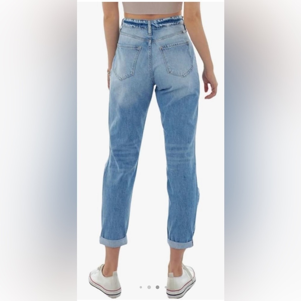 UEC KanCan Sz. 9/28
Kancan Women's Ultra High Rise Distressed Mom Jeans - Picture 4 of 14